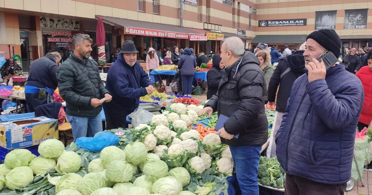 Edirne Keşan’da pazar esnafının sorunları yerinde dinlendi